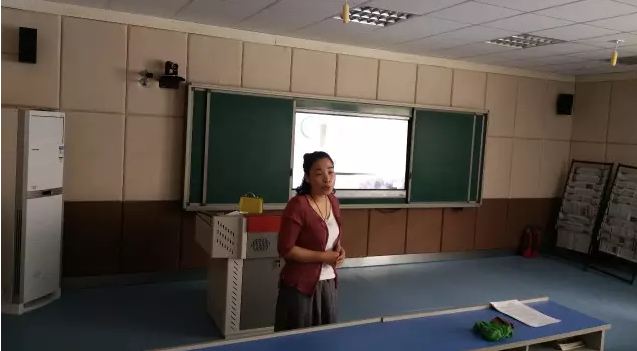 做一个喜欢阅读的教师 ——王小争老师来同连中学做客”