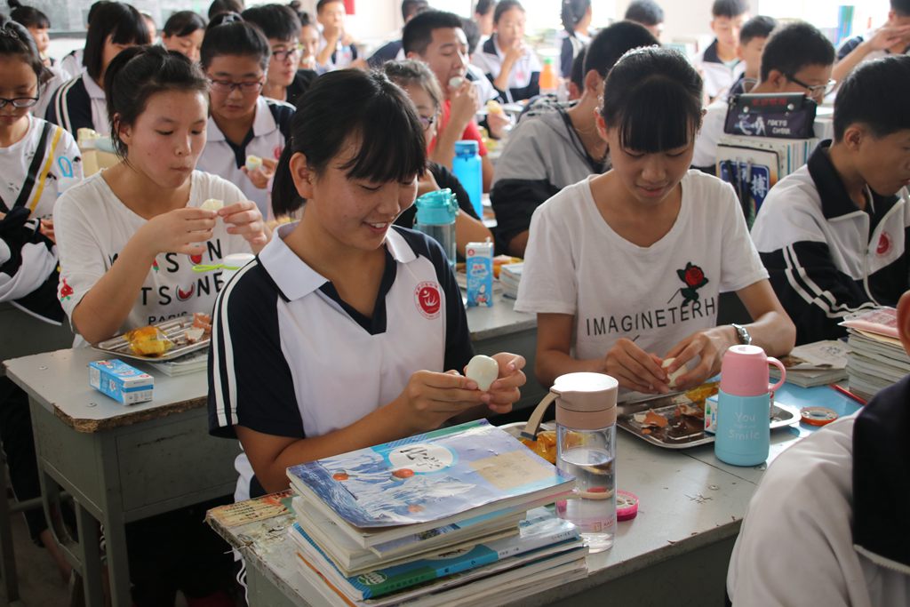 用图告诉你，我们这样吃营养餐