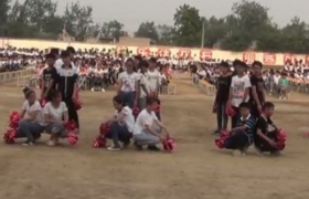 博野县同连中学啦啦操比赛2015级7班表演